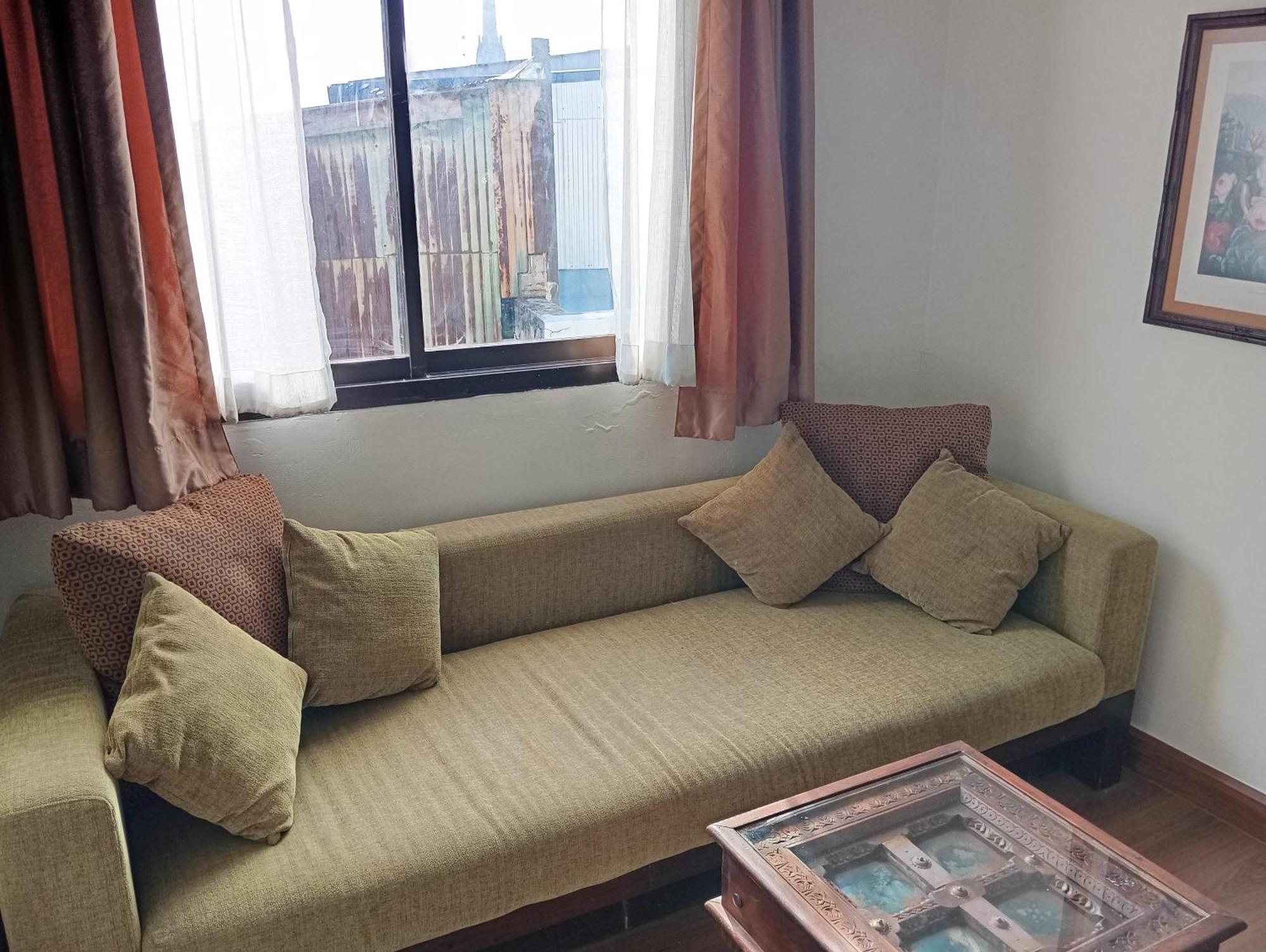 Chetuphon Gate Hotel Банкок Екстериор снимка